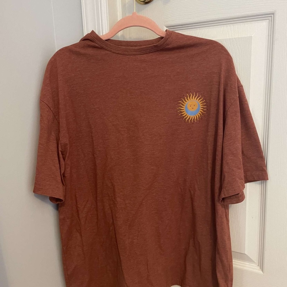 basic tee - Picture 1 of 2